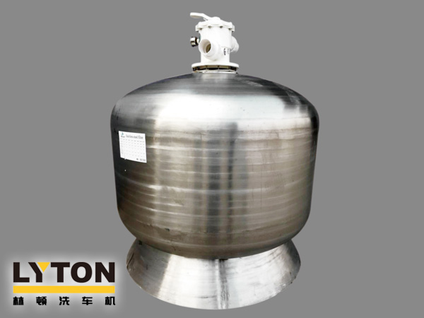 CT系列洗車污水循環(huán)凈化機(jī)是適用于自動(dòng)化洗車場及各種大小型自動(dòng)化洗車場的電腦洗車機(jī)污水處理回用設(shè)備。