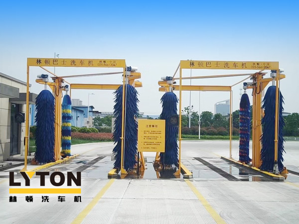 林頓大型通道式巴士洗車(chē)機(jī)走進(jìn)南通，二臺(tái)公交車(chē)專(zhuān)用電腦洗車(chē)設(shè)備安裝完工交付